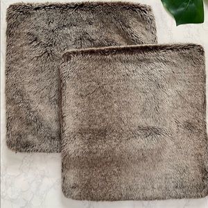 Faux Fur Zippered Pillow Covers for 20” Insert
